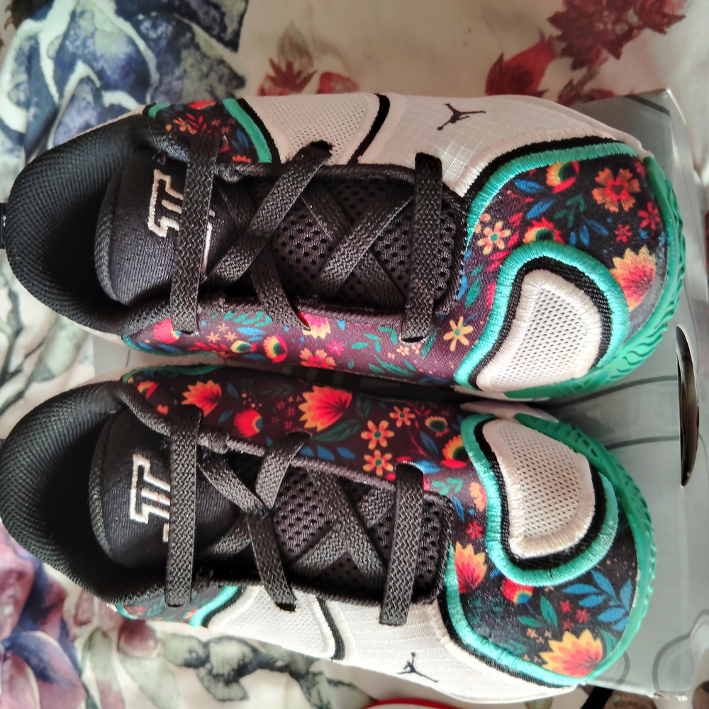 Nike Kids Jordans Floral Sneakers - White and Black